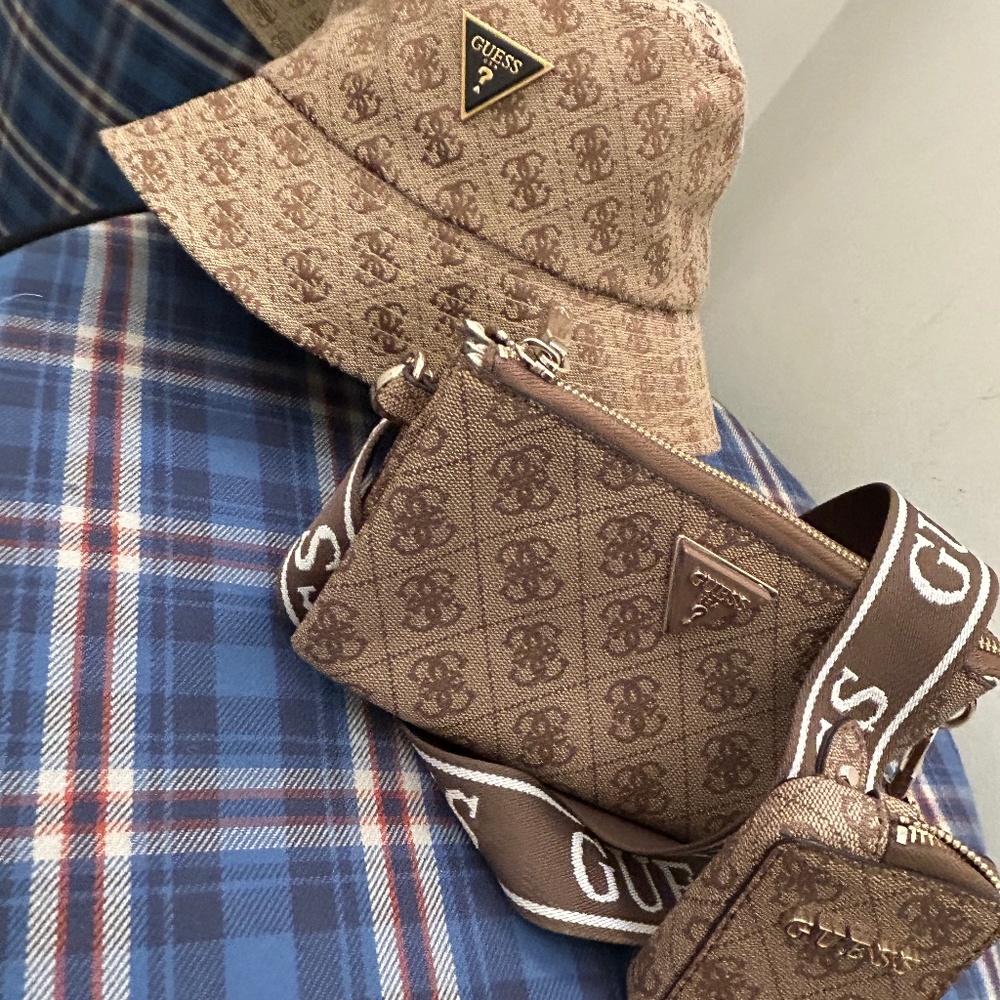 Guess bag and hat Set